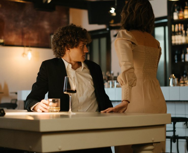 couple awkward dinner date